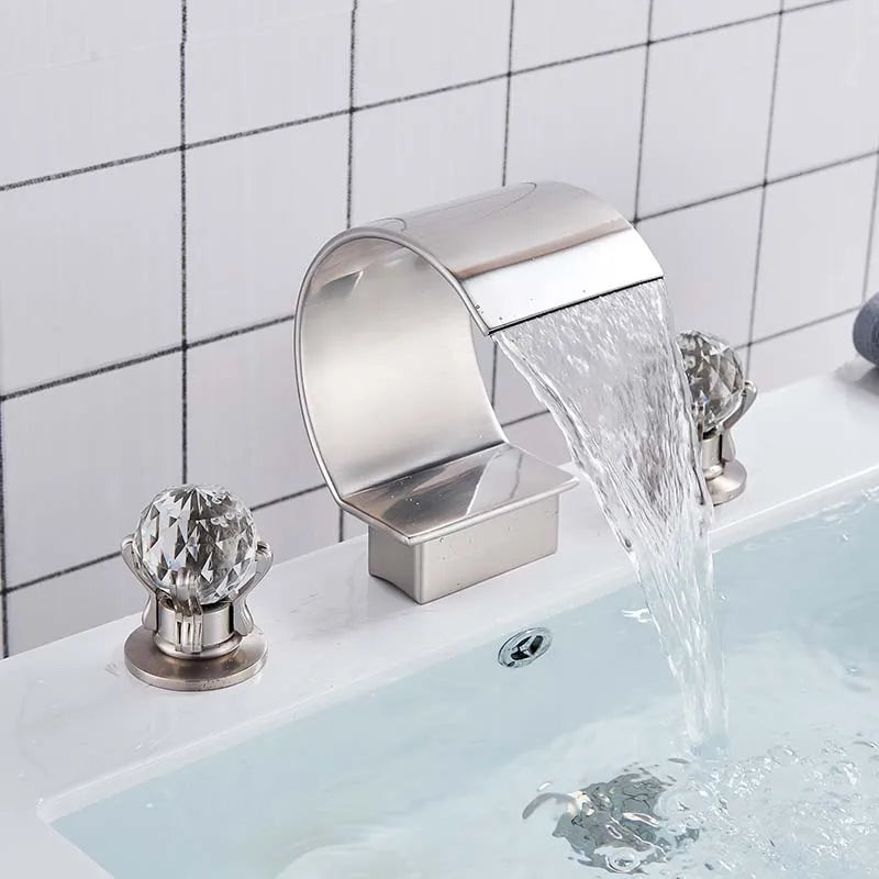 Bright Golden Waterfall Basin Faucet Dual Cristal Handle Widespread Bathroom Sink< Bathtub